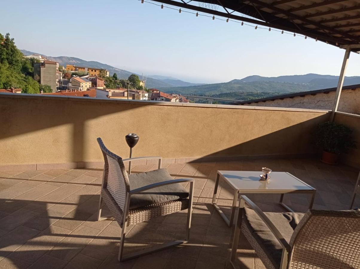 Casa Torre Con Terrazza Panoramica Villa Futani Kültér fotó
