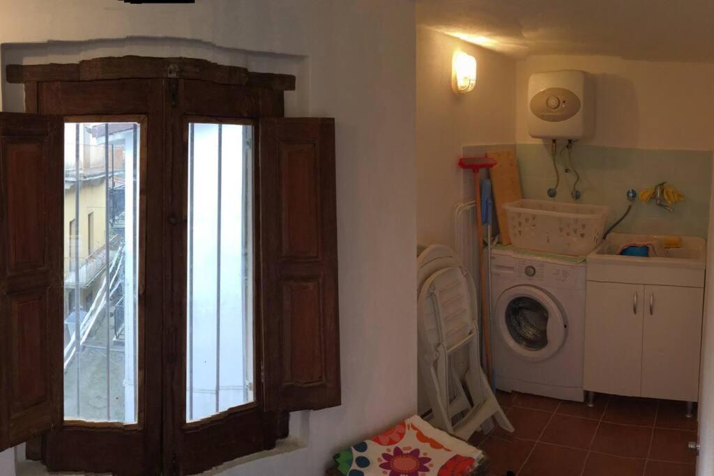 Casa Torre Con Terrazza Panoramica Villa Futani Kültér fotó